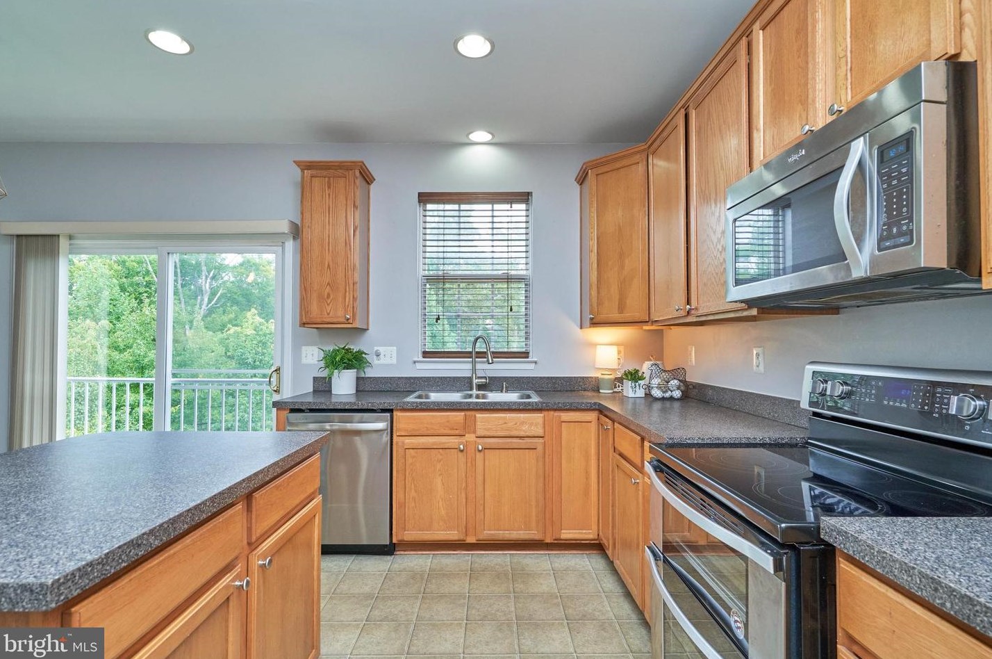 172 Executive Cir, Stafford VA  22554-7134 exterior
