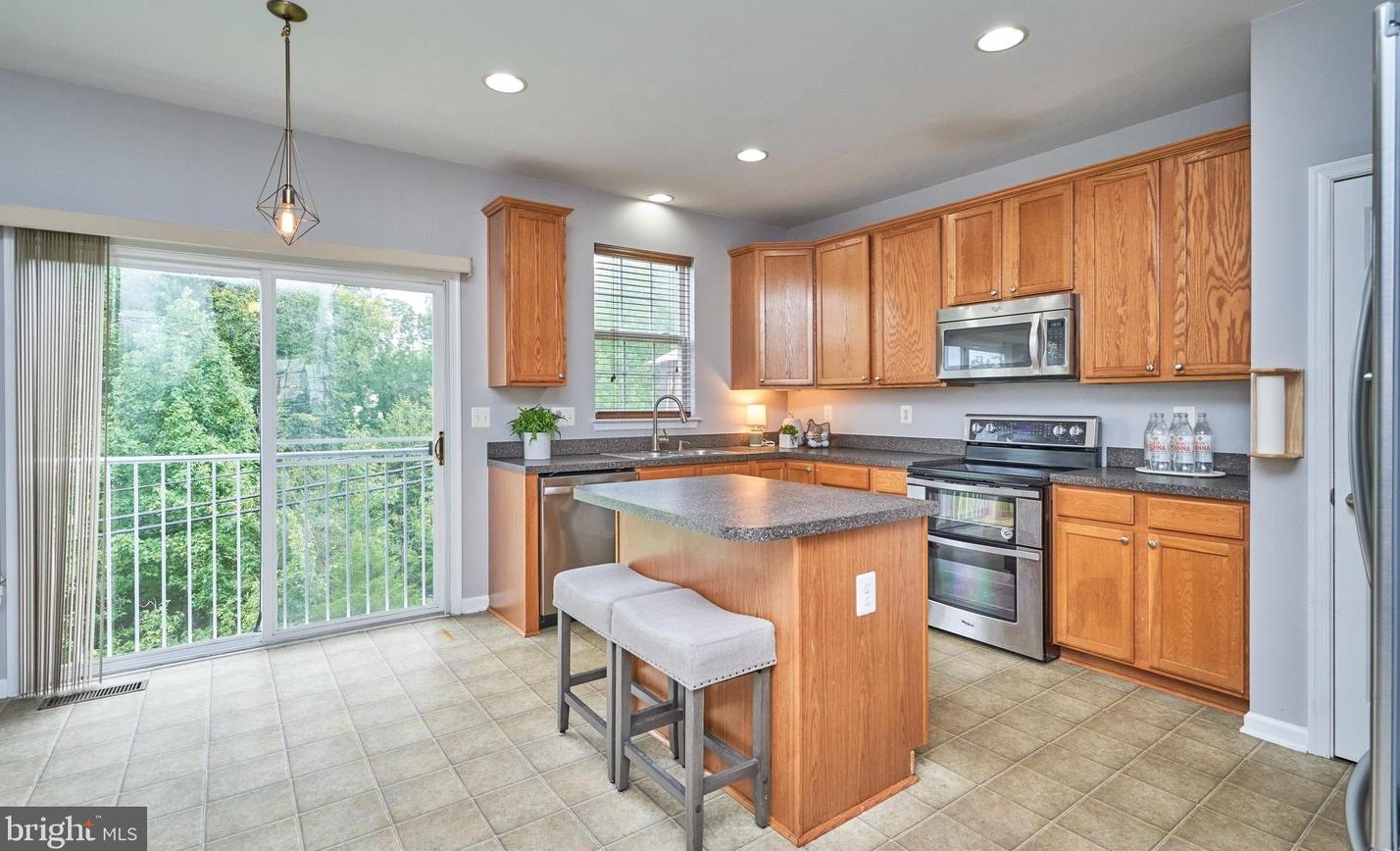 172 Executive Cir, Stafford VA  22554-7134 exterior
