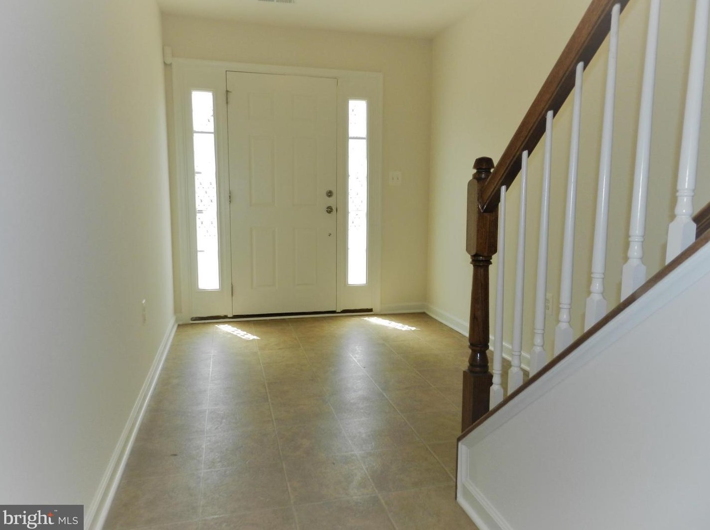 207 Dundee Pl, Fredericksburg VA  22405-2088 exterior