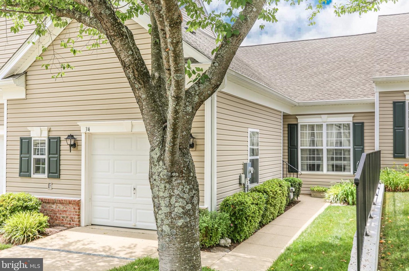34 Highlander Dr, Fredericksburg, VA 22406-8451