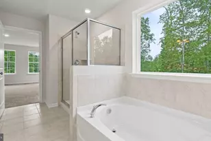 800 Long Meadow Dr, Fredericksburg, VA 22406 - Photo 16