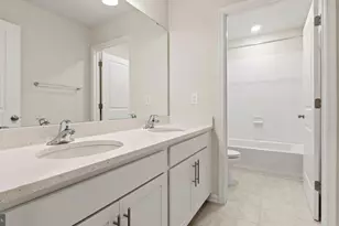 805 Long Meadow Dr, Fredericksburg, VA 22406 - Photo 18