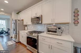 990 Forsythia Ln, Stafford, VA 22554 - Photo 4