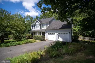 6 Amber Ct, Fredericksburg, VA 22406 - Photo 2