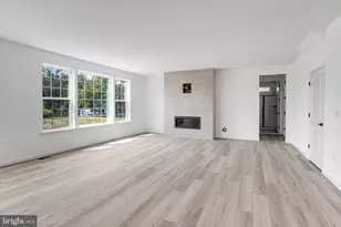 201 Camwood Ct, Fredericksburg, VA 22405 - Photo 6