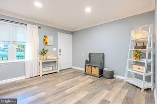 2137 Aquia Dr, Stafford, VA 22554 - Photo 2