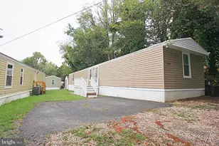 179 Telegraph Rd, Stafford, VA 22554 - Photo 2