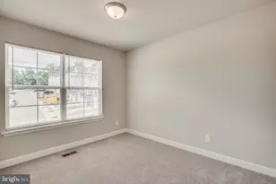 80 Andrews Pl, Fredericksburg, VA 22405 - Photo 10