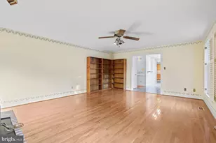 11 N Pointe Dr, Fredericksburg, VA 22405 - Photo 18