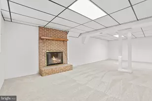 11 N Pointe Dr, Fredericksburg, VA 22405 - Photo 36