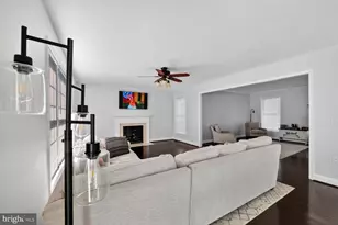 9 Rollingside Dr, Fredericksburg, VA 22406 - Photo 6