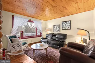 76 Grove Ln, Fredericksburg, VA 22406 - Photo 4