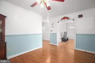 148 Sanford Dr, Fredericksburg, VA 22406 - Photo 8