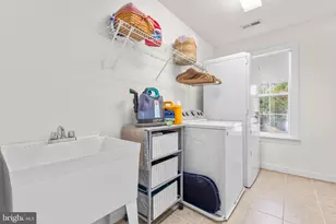 425 Gentle Breeze Cir, Fredericksburg, VA 22406 - Photo 32