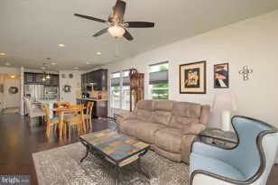 112 Long Point Dr, Fredericksburg, VA 22406 - Photo 6