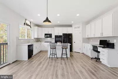 225 Perth Drive, Fredericksburg, VA 22405 - Photo 2