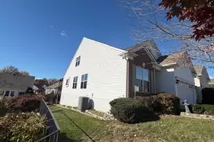 164 Bridgewater Cir, Fredericksburg, VA 22406 - Photo 2