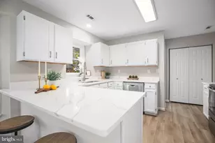 3 Brentwood Ln, Fredericksburg, VA 22405 - Photo 8