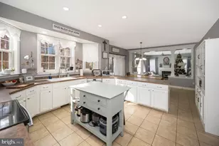 8 Oak Crest Ct, Fredericksburg, VA 22405 - Photo 14