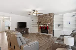 166 Boxelder Dr, Stafford, VA 22554 - Photo 8