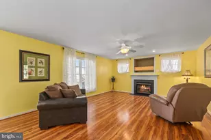 64 Walnut Farms Pkwy, Fredericksburg, VA 22405 - Photo 14