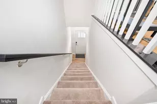 425 Snowberry Ln, Fredericksburg, VA 22405 - Photo 8