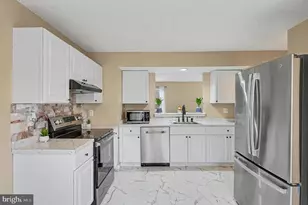 607 Knollwood Ct, Stafford, VA 22554 - Photo 4