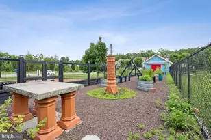 930 Forsythia Ln, Stafford, VA 22554 - Photo 64