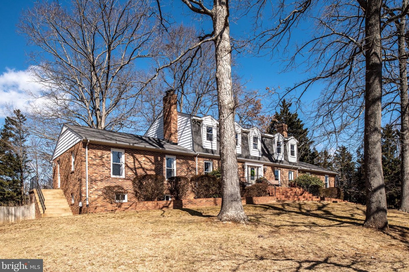 41 Spring Lake Dr, Stafford, VA 22556-6555