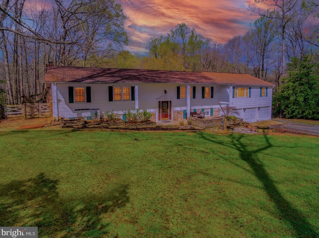 203 Aquia Bay Ave, Stafford, VA 22554-5328