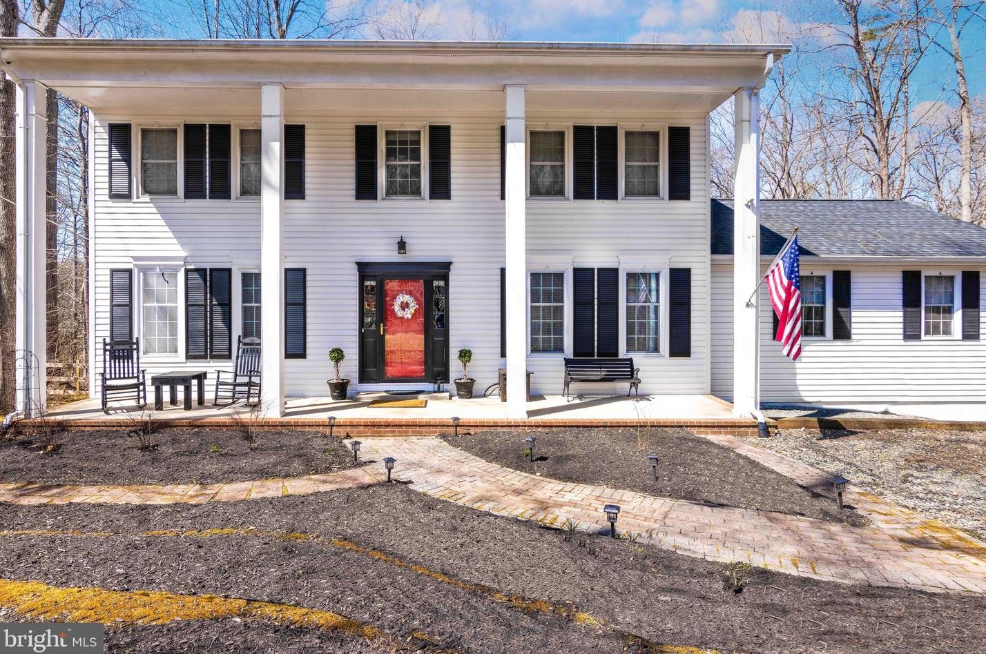 402 Montpelier Dr, Stafford, VA 22556-1628
