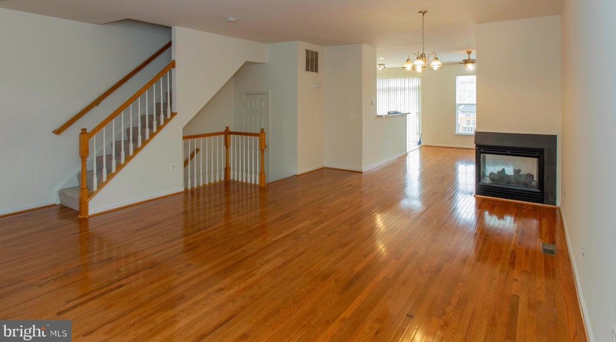 104 Mount Perry Dr, Stafford, VA 22554-4865