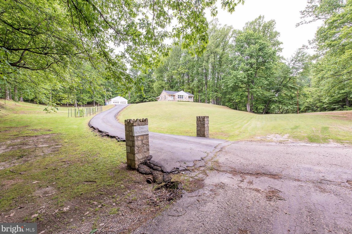 182 Widewater Rd, Stafford, VA 22554-4904