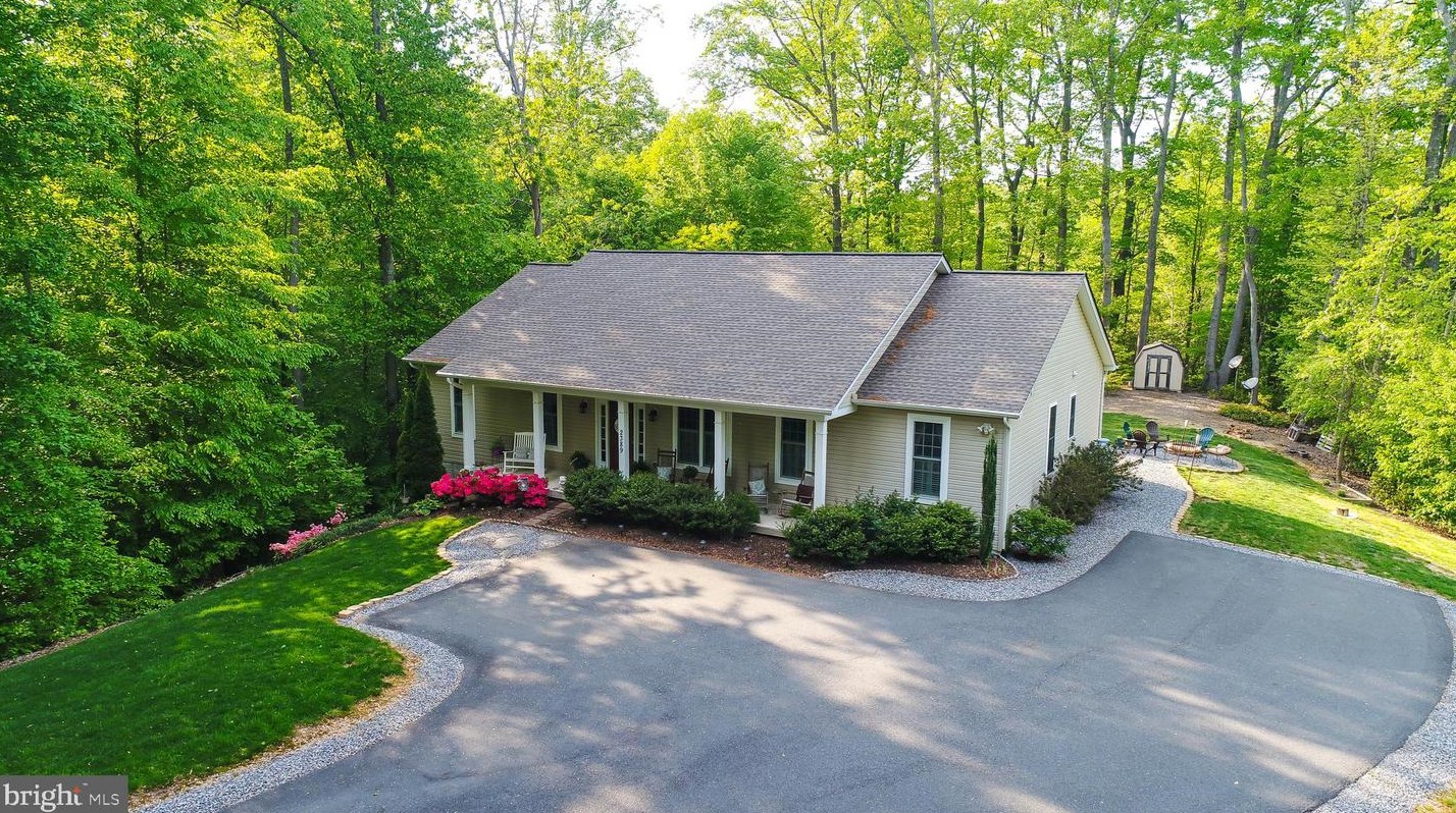 2389 Courthouse Rd, Stafford VA  22554-5602 exterior