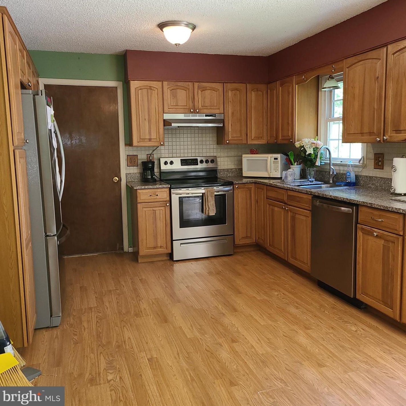 214 Aquia Bay Ave, Stafford, VA 22554-5327