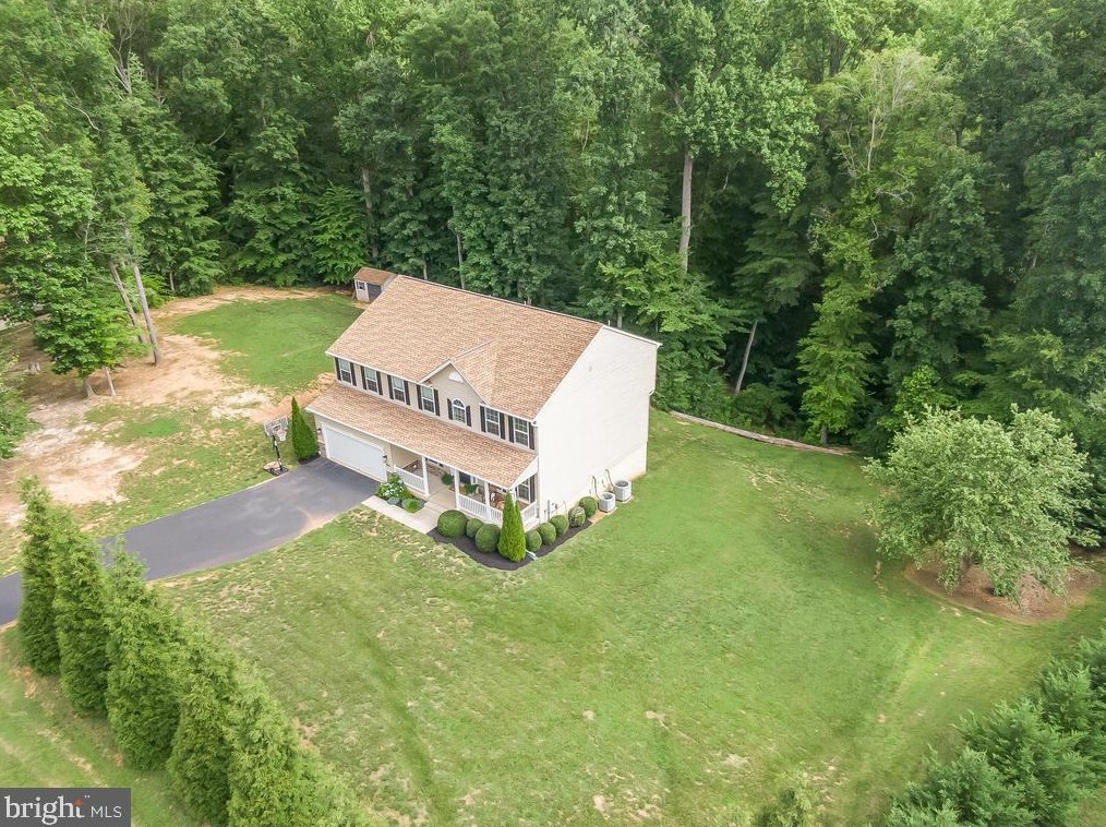 950 Grouse Pointe Dr, Stafford, VA 22556-5941