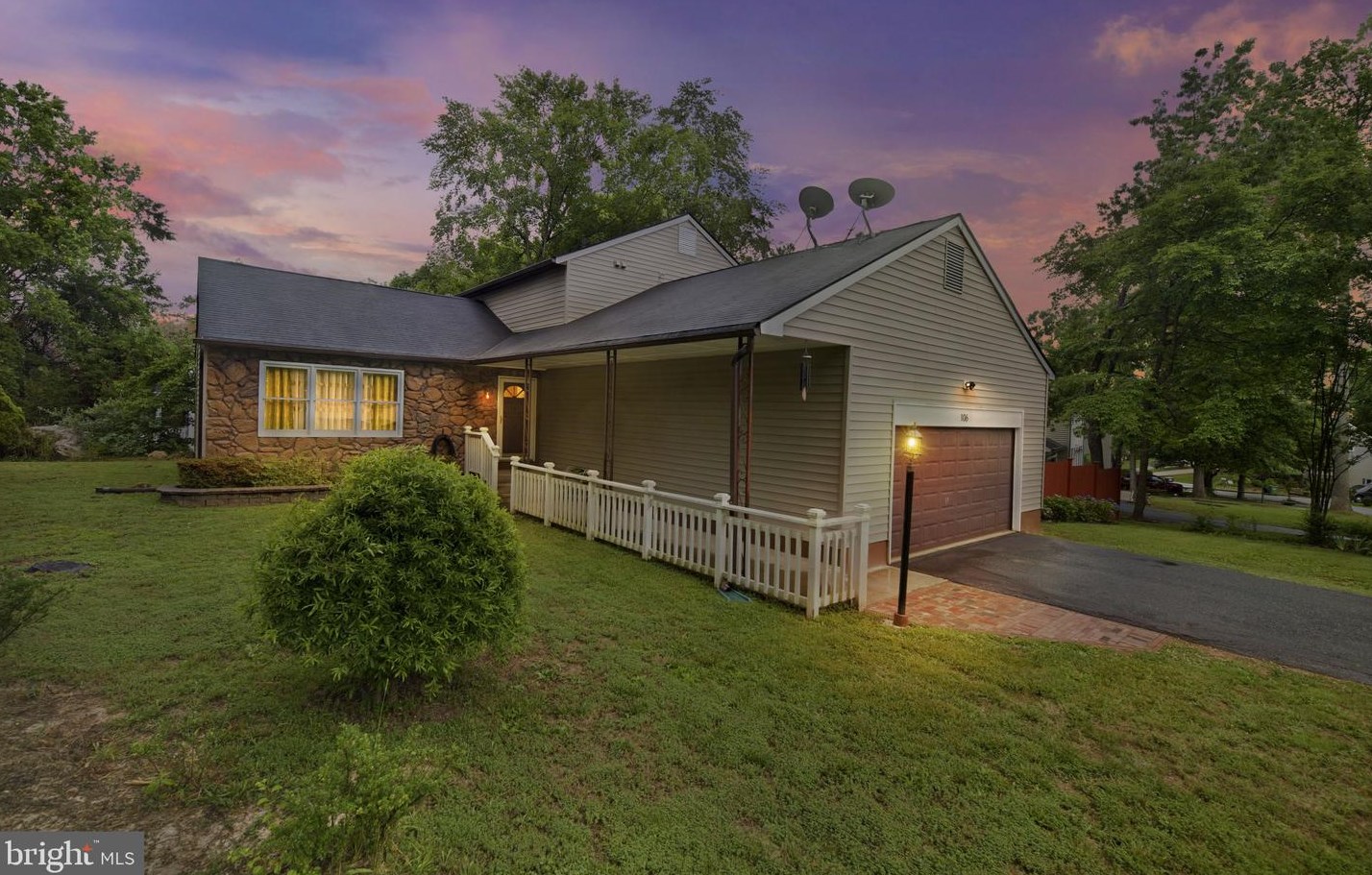 106 Candlestick Dr, Stafford, VA 22554-1501