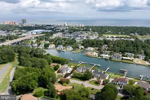 2021 Thomas Bishop Ln, Virginia Beach, VA 23454 - Photo 82