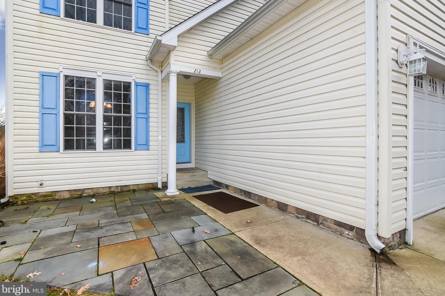 212 Spotswood Ln, Colonial Bch, VA 22443-2926