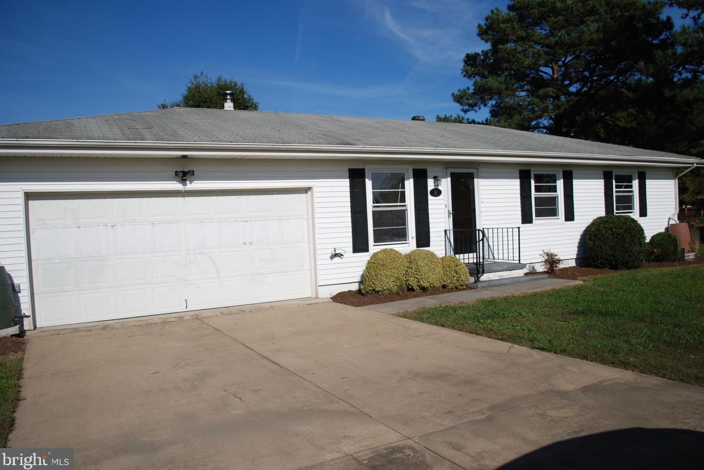 62 Rosier Ln, Colonial Bch, VA 22443-6121