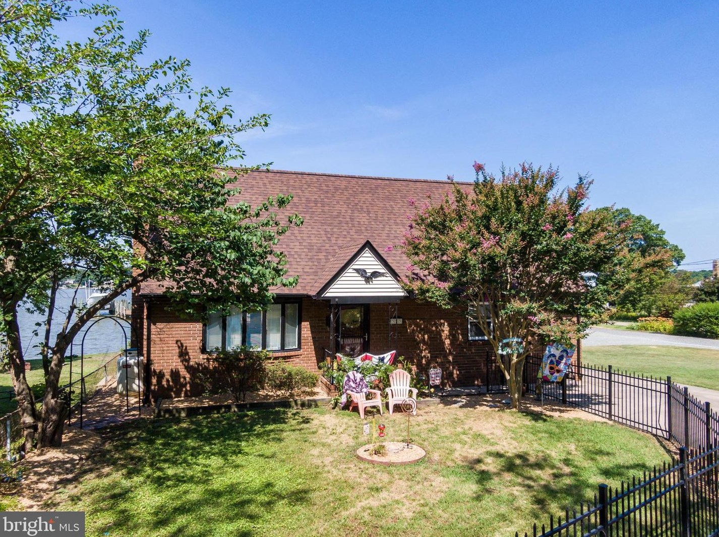 323 Monroe Bay Ave, Colonial Bch, VA 22443-2524