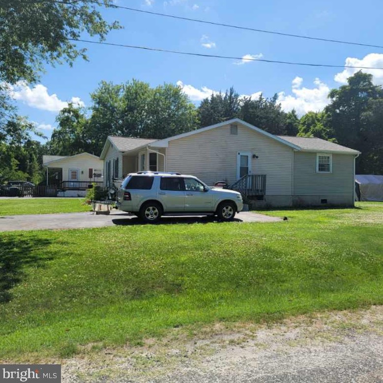 201 Cedar Ave, Colonial Bch, VA 22443-4837