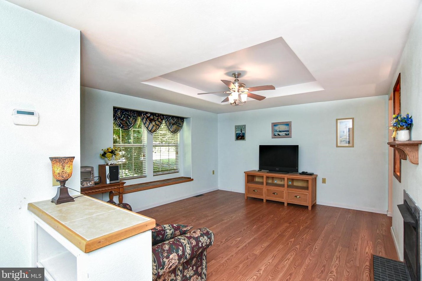 212 Lakeview Dr, Colonial Bch, VA 22443-3802