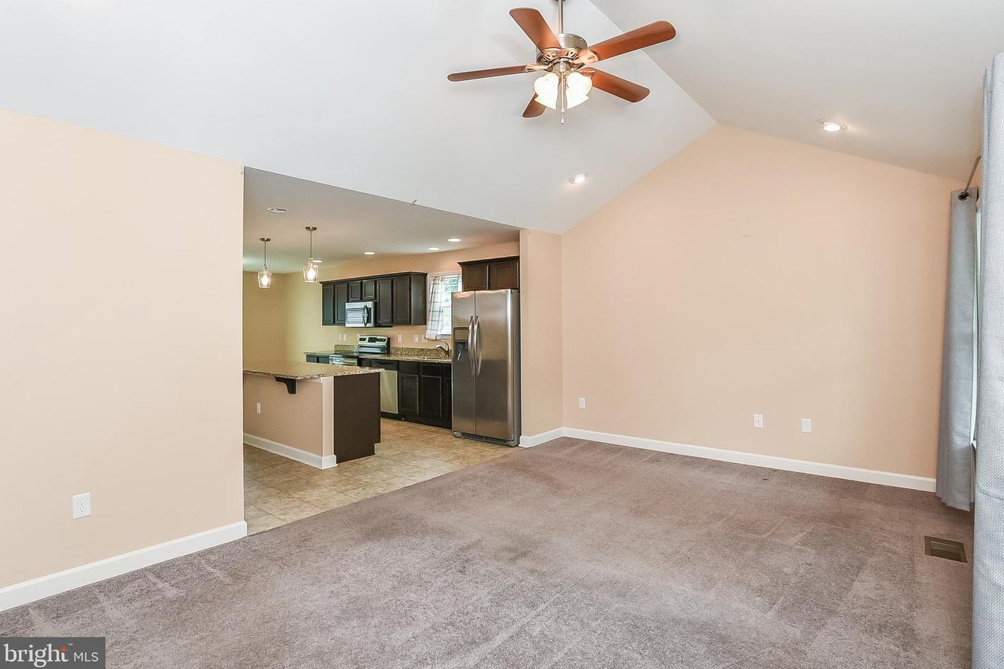 225 5th St, Colonial Bch, VA 22443-1709