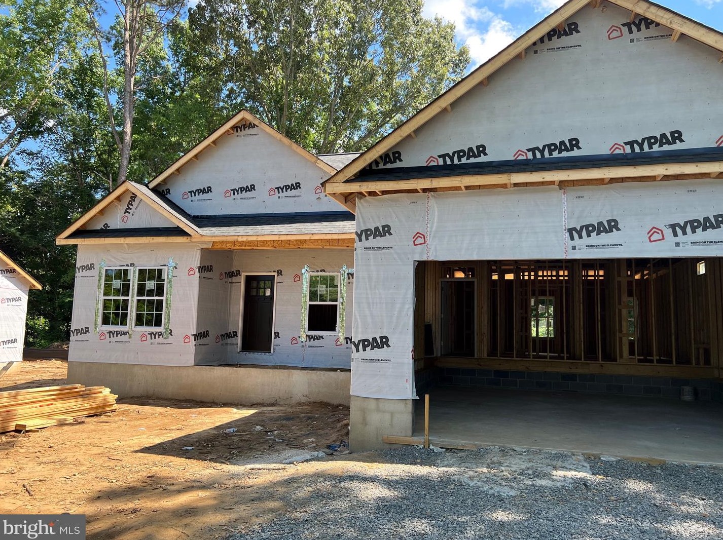 204 Clearview Dr, Colonial Bch, VA 22443