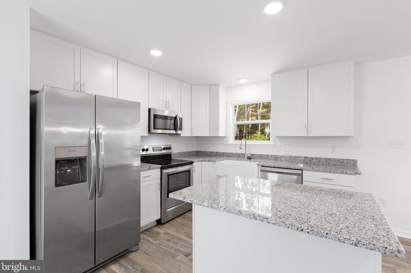 233 Albrough Blvd, Colonial Bch, VA 22443-3814