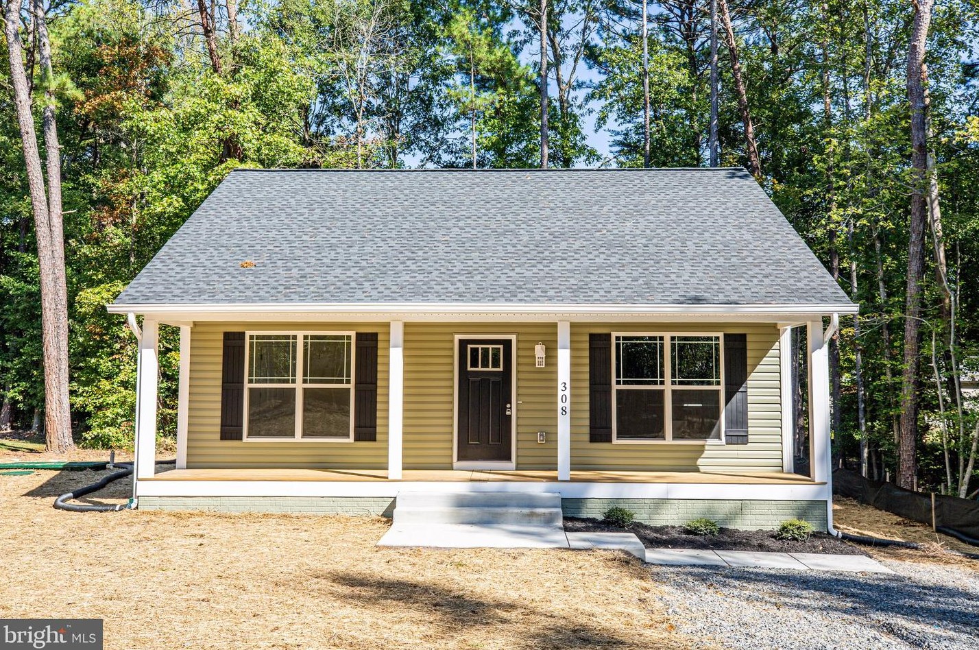 164 Shorewood Dr, Colonial Bch, VA 22443-3624