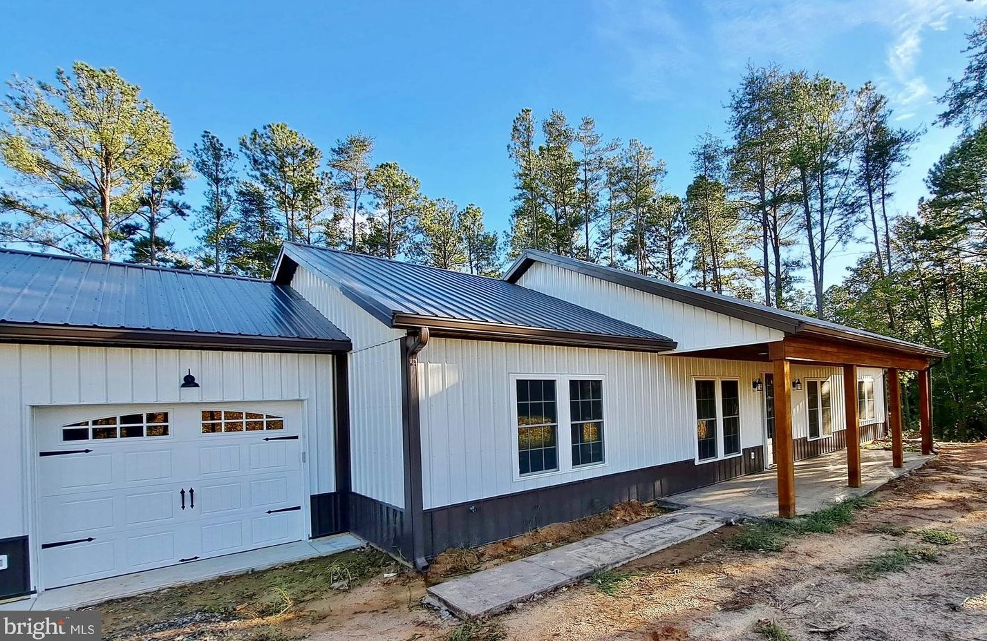 594 Baynesville Rd, Montross, VA 22520