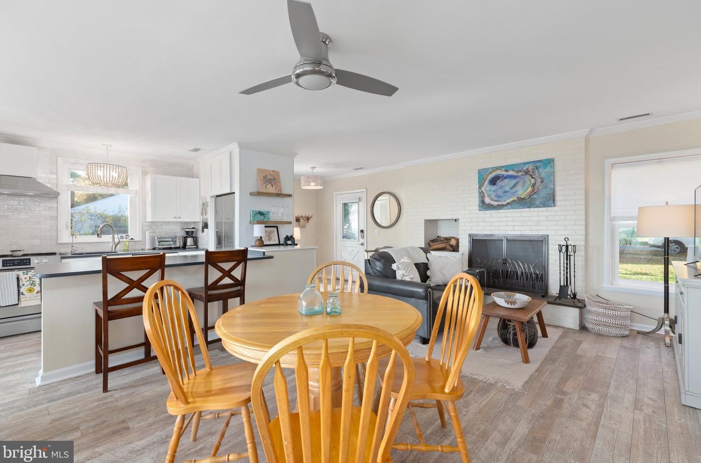 106 Shore Dr, Colonial Bch VA  22443-4346 exterior