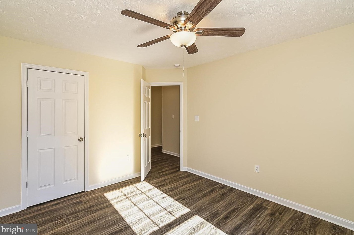 372 Monroe Dr, Colonial Bch VA  22443-4315 exterior